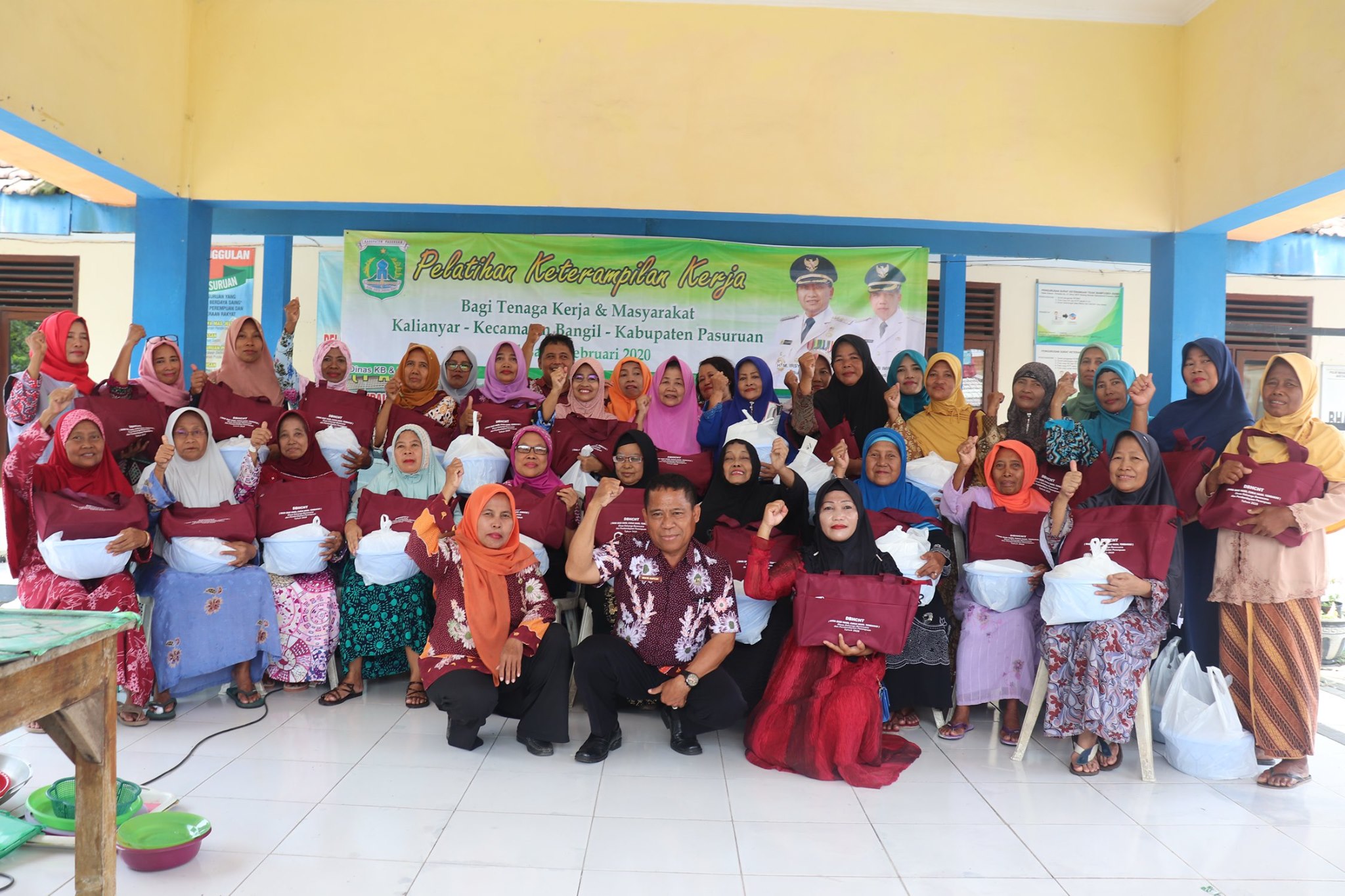 PELATIHAN KETERAMPILAN KERJA BAGI TENAGA KERJA DAN MASYARAKAT